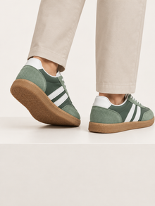 Men’s Retro Low-Top Lace-Up Sneakers